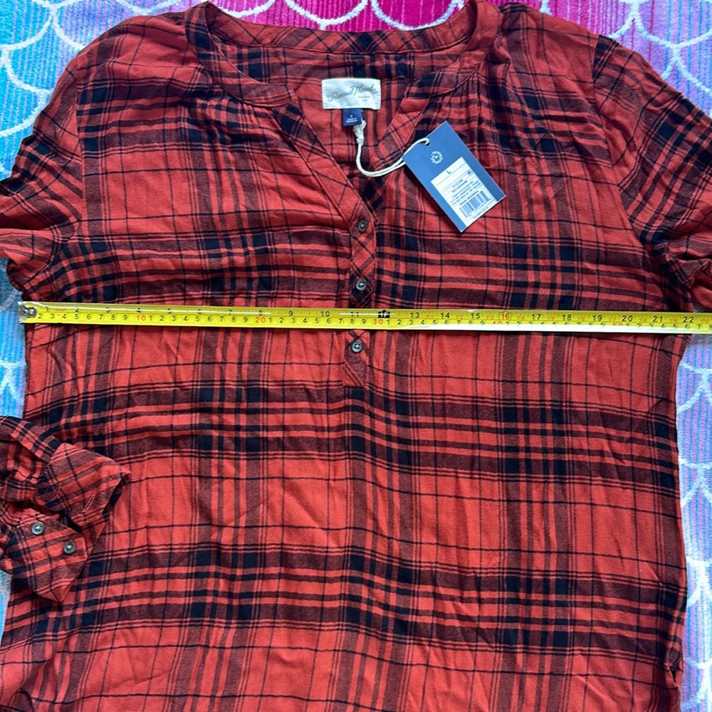 Universal Thread half buttons long sleeve dress shirt - Picture 12 of 13